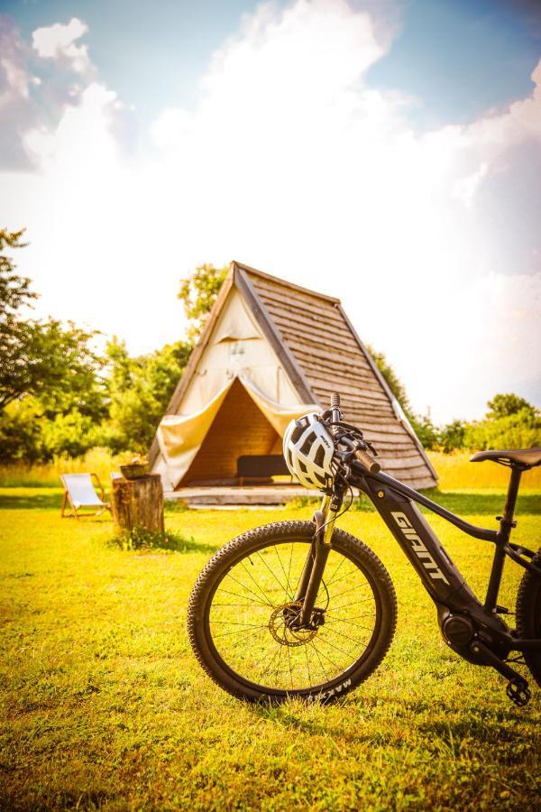 Greenvalleyglamping Sesce Pri Preboldu Eksteriør billede